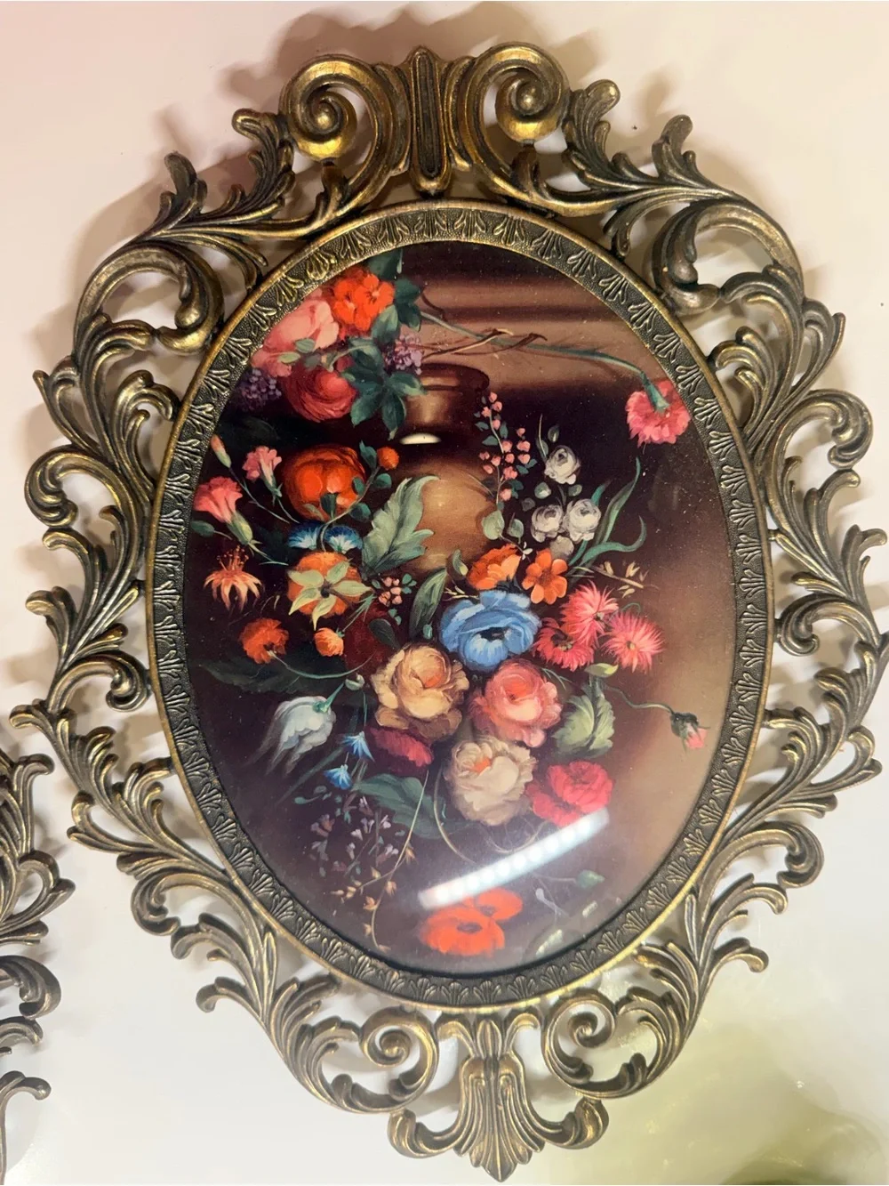 Set of 2 Made in Italy Vintage Floral Oval Wall Plaques Ornate Brass Gold Frames